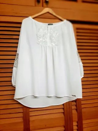 Blusa elegante blanca fiesta Talla L