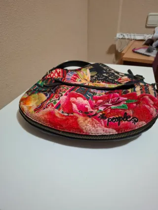 Bolso Desigual Multicolor con Flores y Mariposa