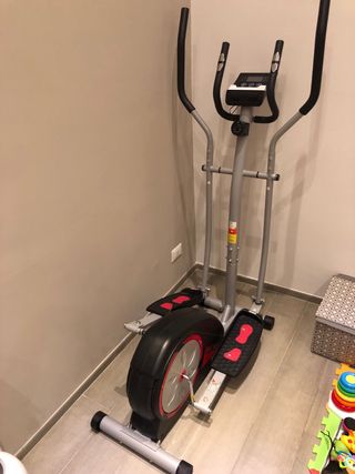 Macchina Ellittica 8 Livelli Resistenza