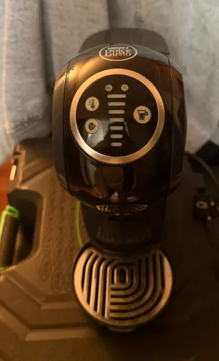 Cafetera Dolce Gusto Negra