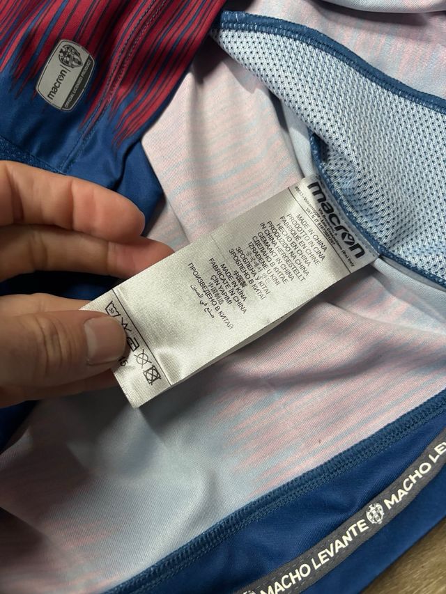 Camiseta Levante UD Betway LaLiga Macron