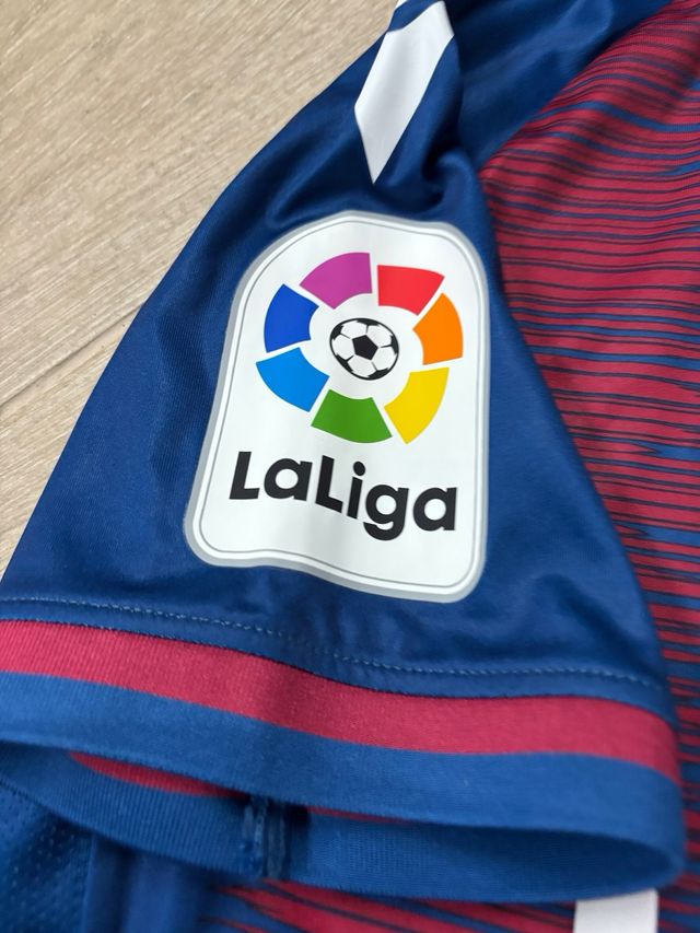 Camiseta Levante UD Betway LaLiga Macron
