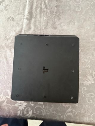 PS4 (PlayStation 4) 1 TB