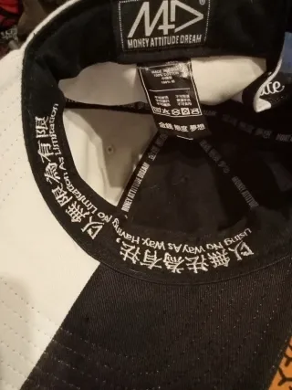 Gorra Bicolor Blanca y Negra