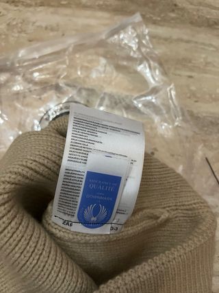 Gorro Canada Goose Beige