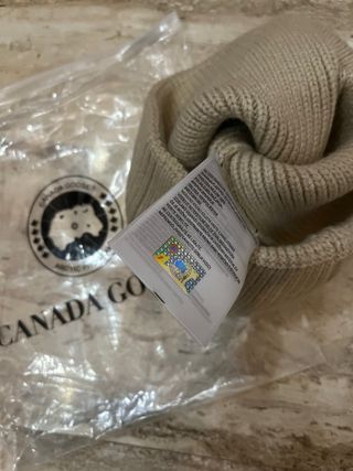 Gorro Canada Goose Beige