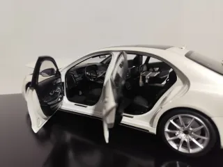 Mercedes Clase S 1:18