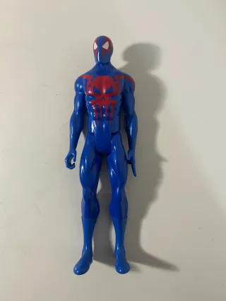 Figuras Titan Marvel 8€ unidad