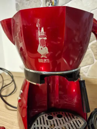 Macchina Caffè Bialetti Rossa