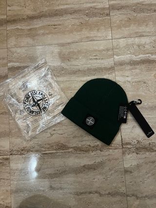 Gorro Stone Island Verde Oscuro