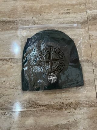 Gorro Stone Island Verde Oscuro