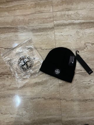 Gorro Stone Island Negro