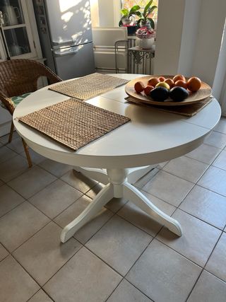 Tavolo rotondo allungabile Ikea bianco