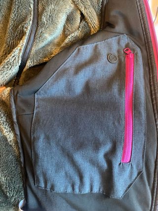 Chaqueta Ternua gris con forro polar