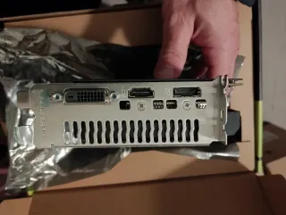 Tarjeta Gráfica ASUS Dual RTX 3050 8GB