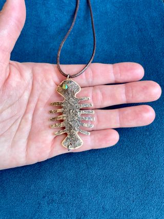 Colgante étnico hecho a mano