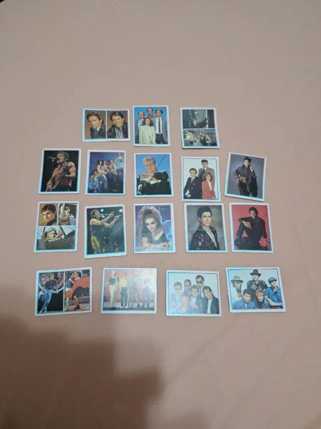 Lote 17 cromos superstars