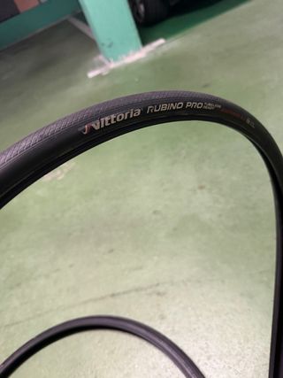 Lote 2 cubiertas 28 Rubino Pro