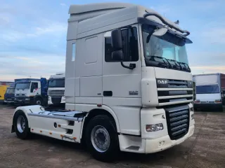 Cabeza tractora DAF XF 460