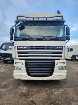 Cabeza tractora DAF XF 460