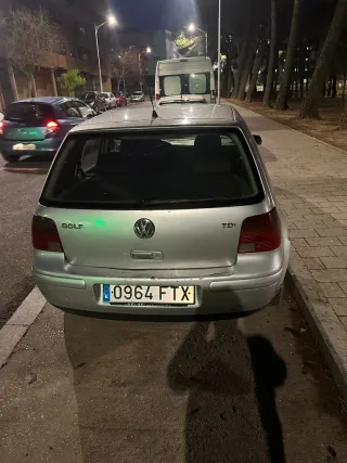 Volkswagen Golf Plata