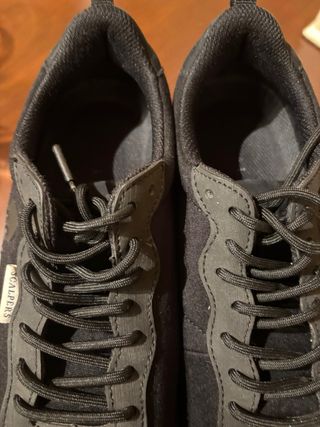 Zapatillas Scalpers talla 40 negras usadas una vez