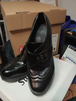 Zapatos negros tacón ancho mujer talla 38 nuevos