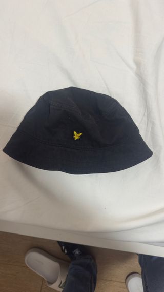 Gorro bucket Lyle & Scott negro