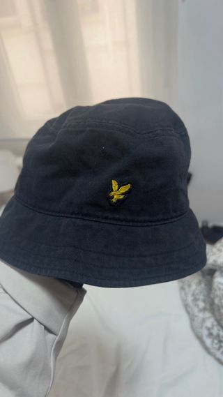 Gorro bucket Lyle & Scott negro