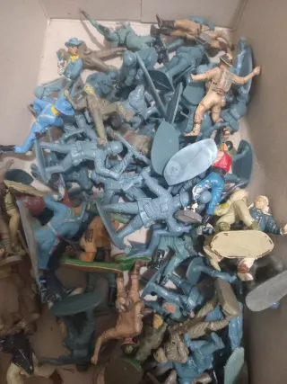 Lote di soldatini in plastica