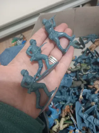 Lote di soldatini in plastica