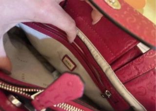Borsa Guess trapuntata rossa