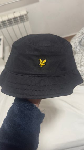 Gorro bucket negro Lyle & Scott