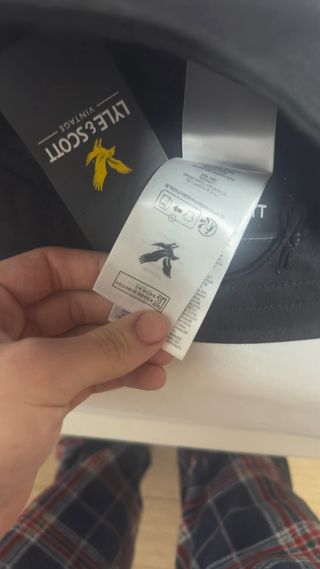 Gorro bucket negro Lyle & Scott