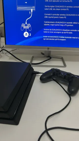 PS4 (PlayStation 4) + 2 Mandos + Regalo cable HDMI