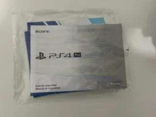 PS4 (PlayStation 4) + 2 Mandos + Regalo cable HDMI