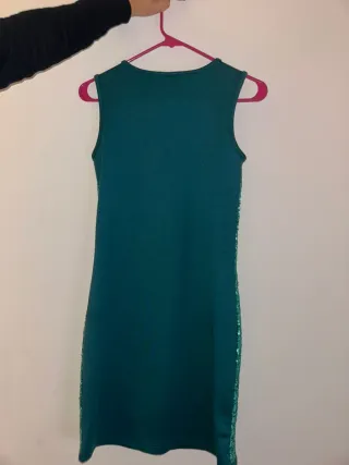 Vestido fiesta lentejuelas verde T. S
