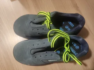 Zapatos de seguridad Robusta Talla 35