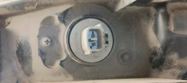 FARO DERECHO NISSAN X-TRAIL (T31) LE