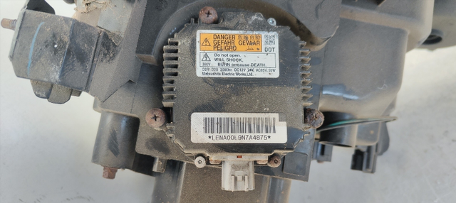 FARO DERECHO NISSAN X-TRAIL (T31) LE