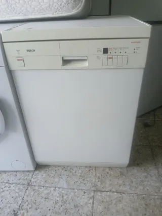 Lavavajillas Bosch Automático