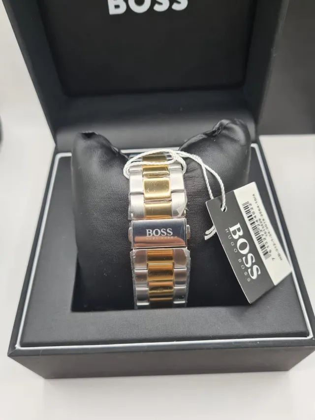 Reloj Boss Azul y Dorado