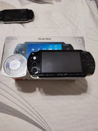 Console Sony PSP 1004 Nera in Buone Condizioni
