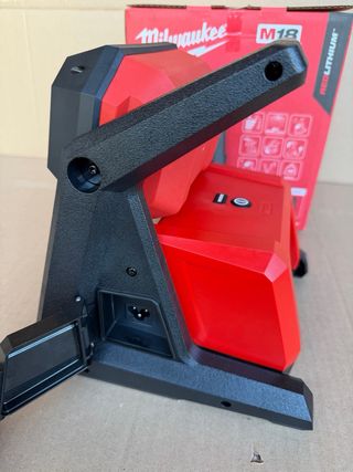 Faro LED Milwaukee M18 HOAL-O