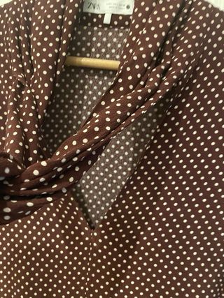 Blusa Zara granate lunares T.L lazada