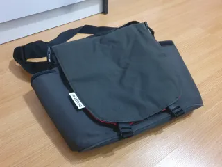 Borsa e fasciatoio Bugaboo