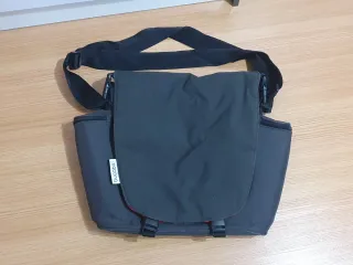 Borsa e fasciatoio Bugaboo