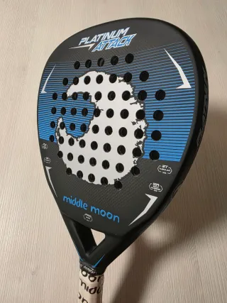 Middle Moon Platinum Attack, nueva, sin abrir