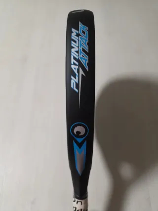 Middle Moon Platinum Attack, nueva, sin abrir