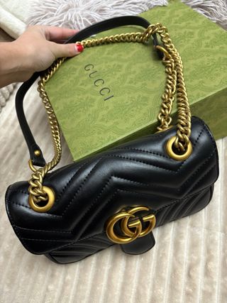 Bolso Gucci Piel Negro y Dorado